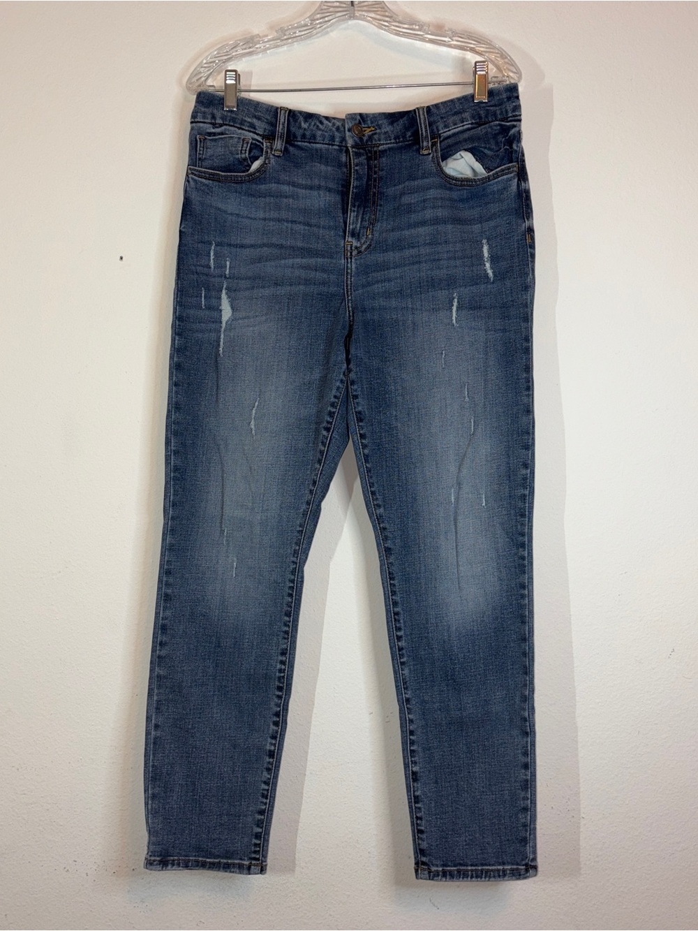 Studio Women’s Distressed Skinny Jeans in Medium Blue